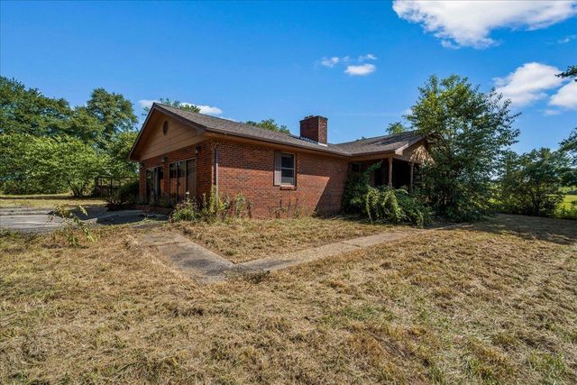 644 Maple Grove Road, London, KY 40744