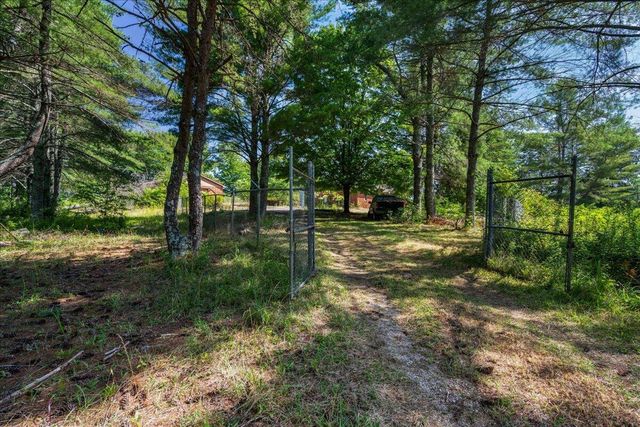 644 Maple Grove Road, London, KY 40744