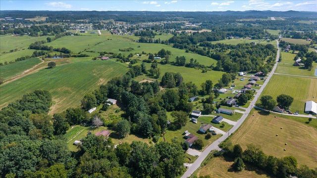 644 Maple Grove Road, London, KY 40744