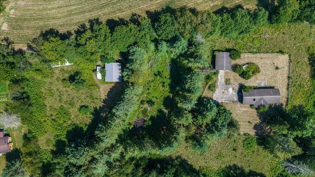 644 Maple Grove Road, London, KY 40744