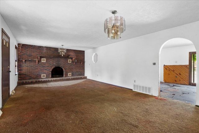 644 Maple Grove Road, London, KY 40744