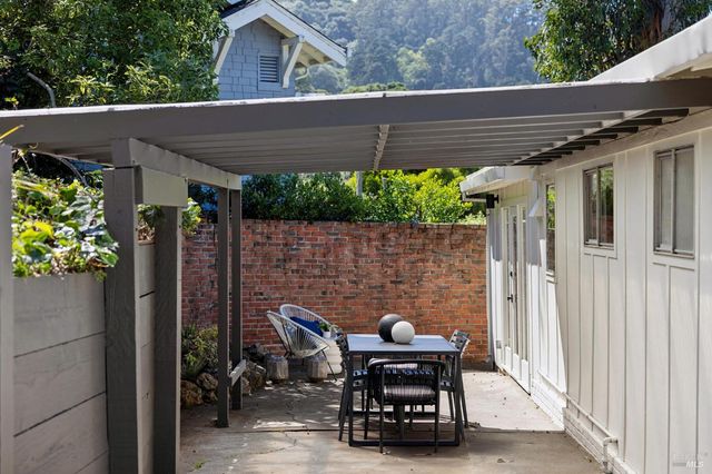 75 Platt Ave, Sausalito, CA 94965