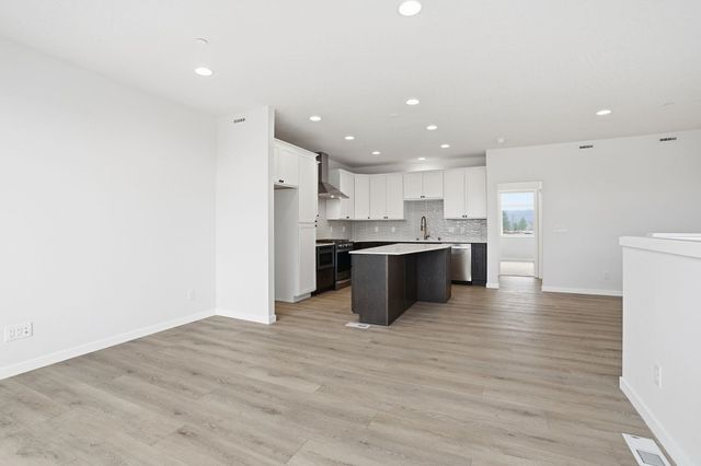 2512 W Summit Pkwy, Spokane, WA 99201