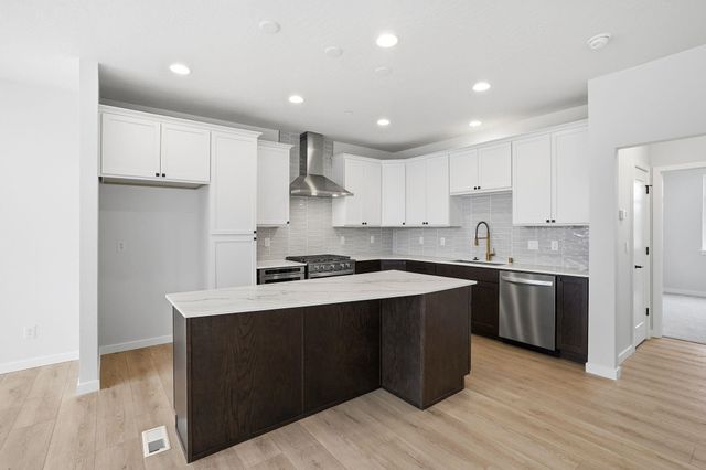 2512 W Summit Pkwy, Spokane, WA 99201