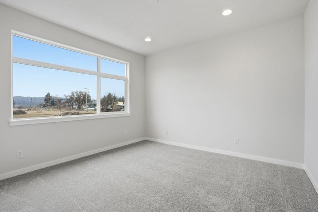 2512 W Summit Pkwy, Spokane, WA 99201