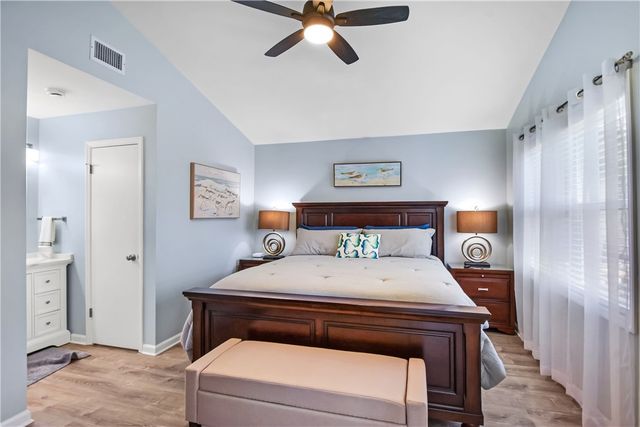 206 Harbour Oaks Drive 206, St Simons Island, GA 31522