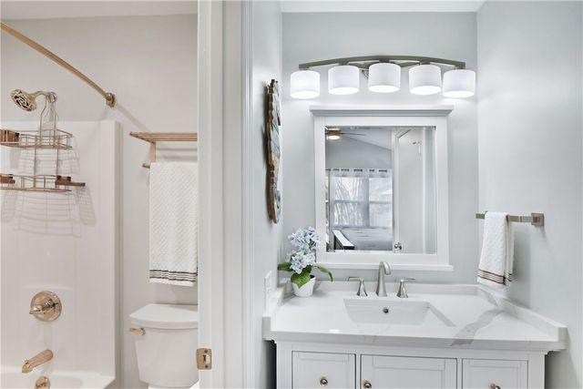 206 Harbour Oaks Drive 206, St Simons Island, GA 31522