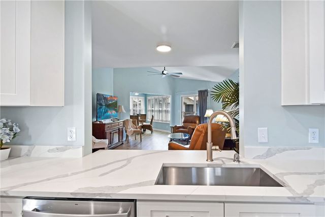 206 Harbour Oaks Drive 206, St Simons Island, GA 31522