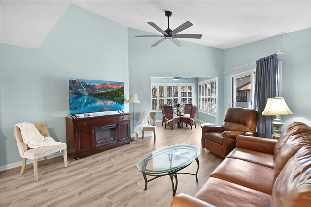 206 Harbour Oaks Drive 206, St Simons Island, GA 31522