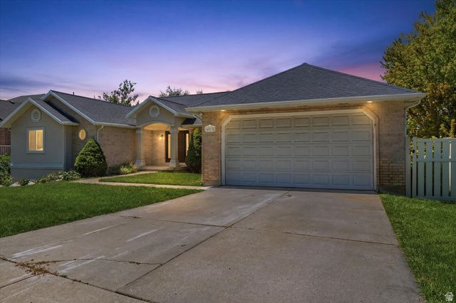 4515 S JEFFERSON AVE, South Ogden, UT 84403
