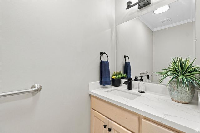 4515 S JEFFERSON AVE, South Ogden, UT 84403