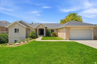4515 S JEFFERSON AVE, South Ogden, UT 84403