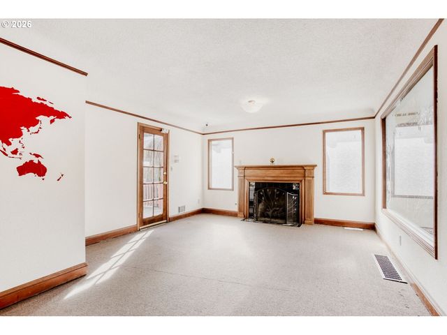 2020 Ne 102ND Ave, Portland, OR 97220