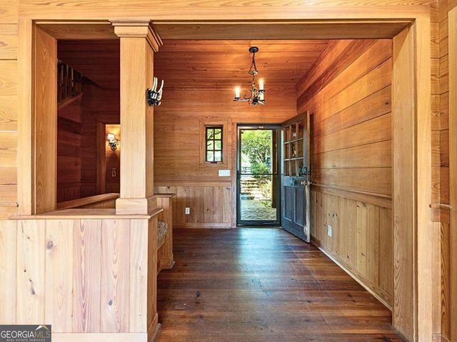 792 Tom Cobb Drive, Hartwell, GA 30643