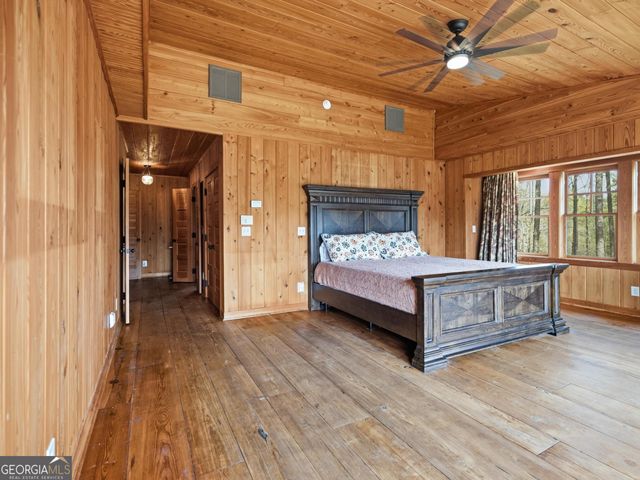 792 Tom Cobb Drive, Hartwell, GA 30643