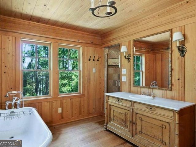 792 Tom Cobb Drive, Hartwell, GA 30643