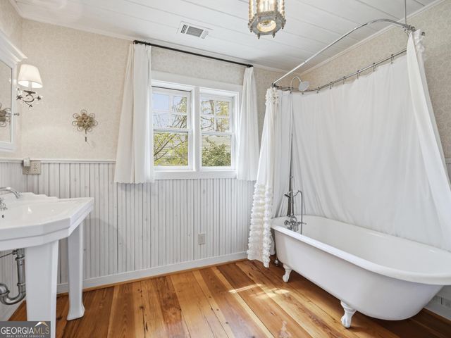 792 Tom Cobb Drive, Hartwell, GA 30643