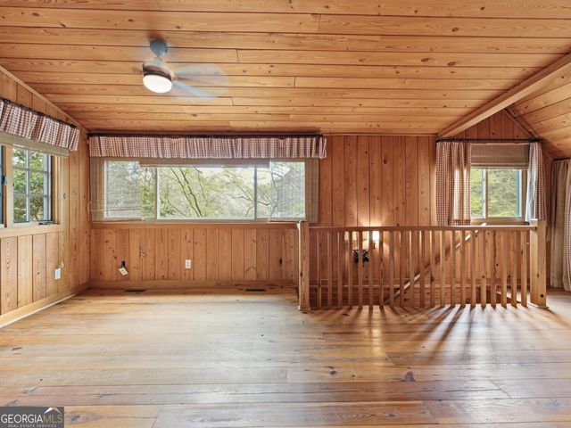 792 Tom Cobb Drive, Hartwell, GA 30643