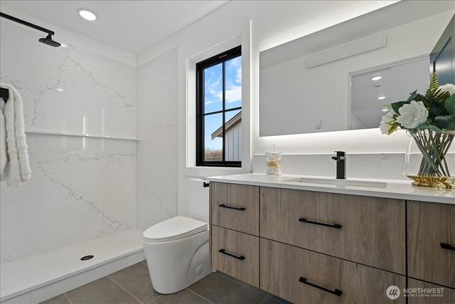 208 Pebblebrook Drive, Lynden, WA 98264