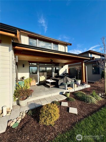 208 Pebblebrook Drive, Lynden, WA 98264