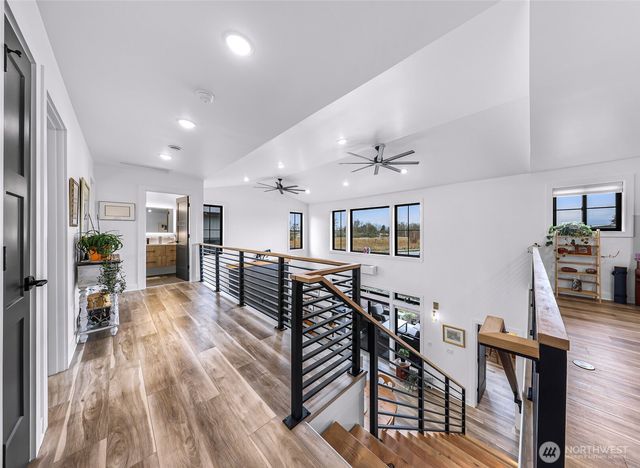 208 Pebblebrook Drive, Lynden, WA 98264