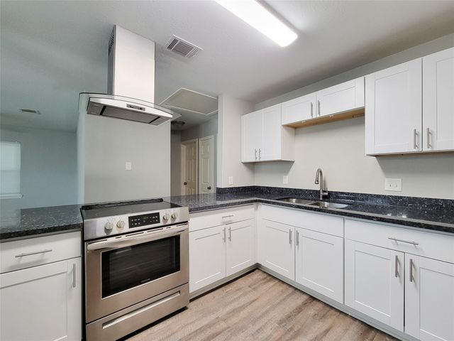 5242 Keystone Street, Houston, TX 77021