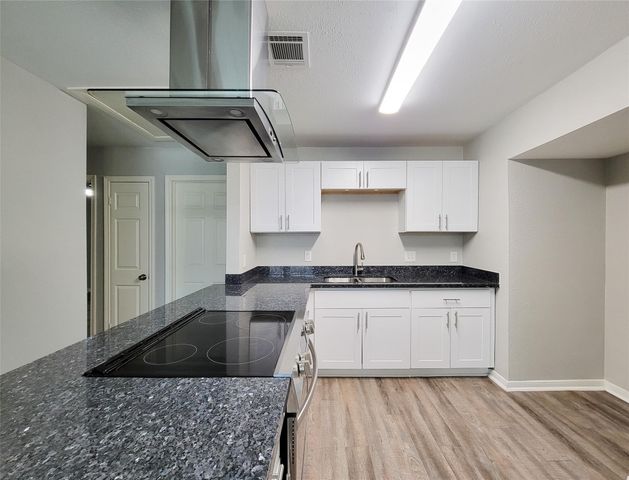 5242 Keystone Street, Houston, TX 77021