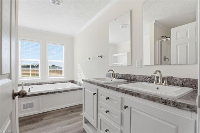 197 Burleson Point, Woodleaf, NC 27054