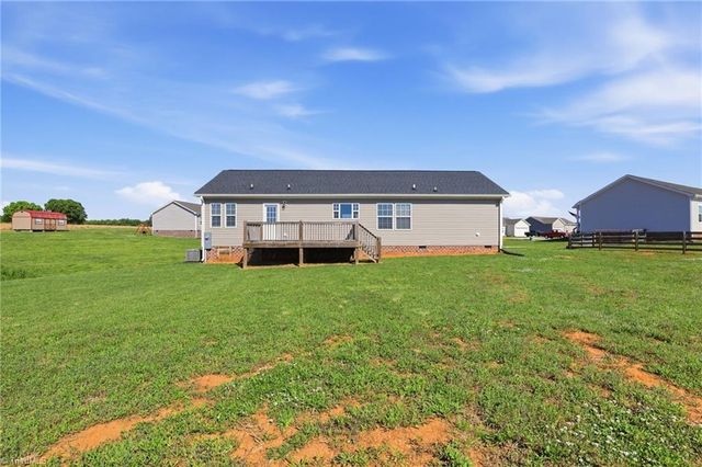 197 Burleson Point, Woodleaf, NC 27054
