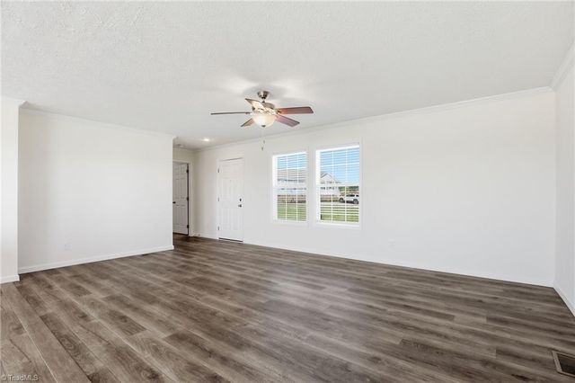 197 Burleson Point, Woodleaf, NC 27054
