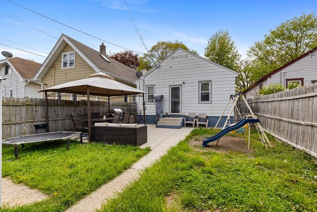 232 67th STREET, Milwaukee, WI 53214