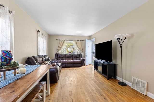 232 67th STREET, Milwaukee, WI 53214
