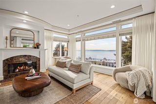 225 2nd Street S #D4, Kirkland, WA 98033