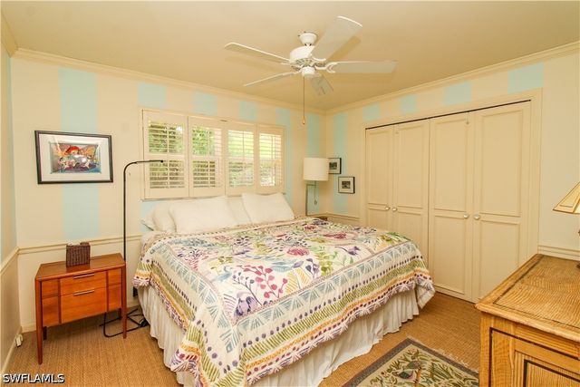 750 Pine CT, Naples, FL 34102
