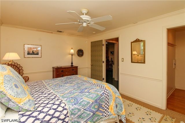 750 Pine CT, Naples, FL 34102