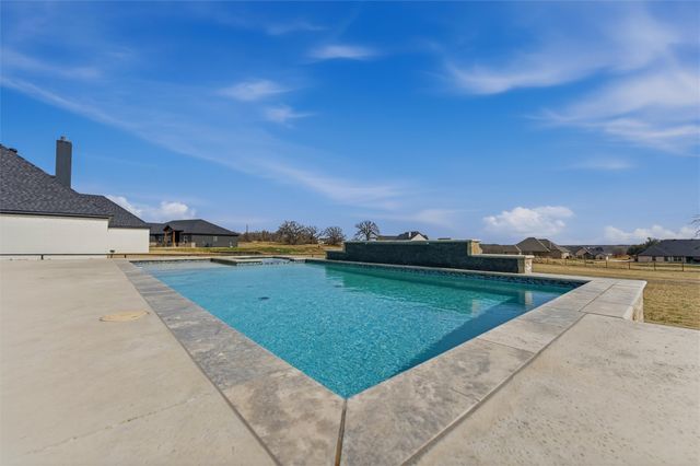 3020 Westfork Way, Springtown, TX 76082