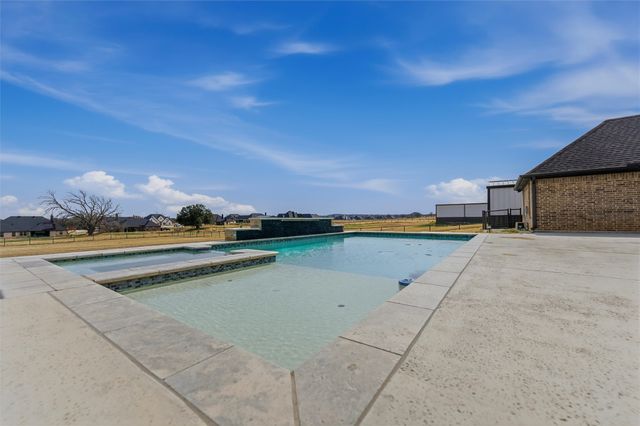 3020 Westfork Way, Springtown, TX 76082