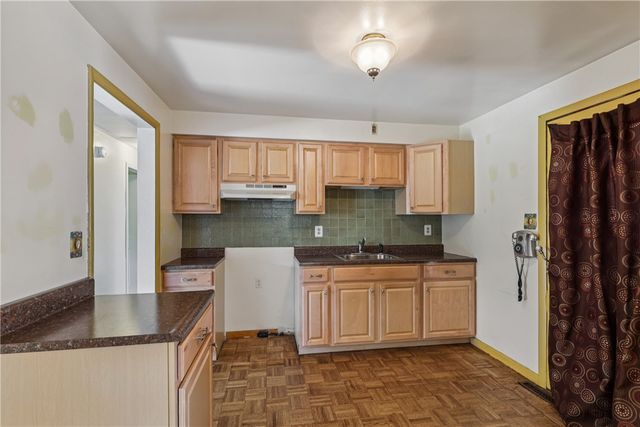 205 Tilford Rd, Penn Hills, PA 15235