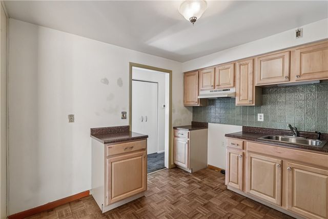 205 Tilford Rd, Penn Hills, PA 15235