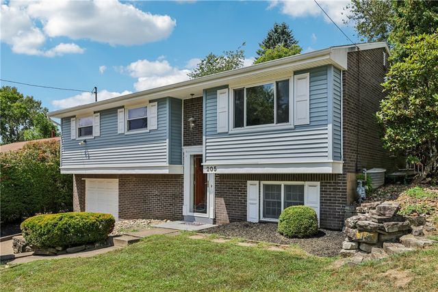 205 Tilford Rd, Penn Hills, PA 15235