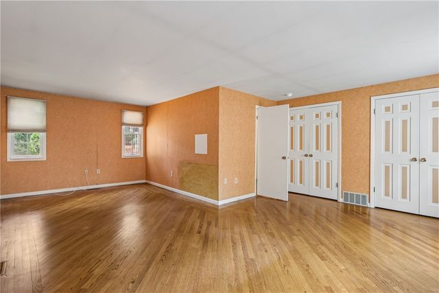 205 Tilford Rd, Penn Hills, PA 15235