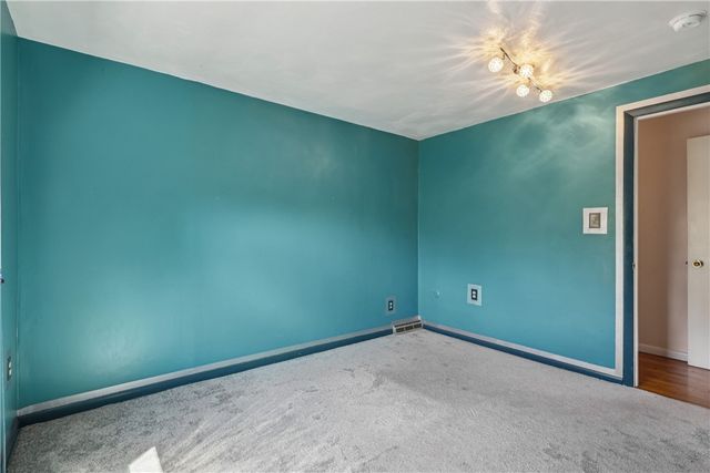 205 Tilford Rd, Penn Hills, PA 15235