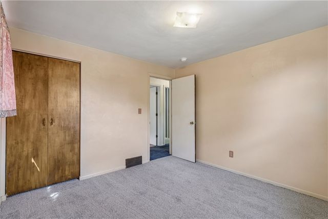 205 Tilford Rd, Penn Hills, PA 15235