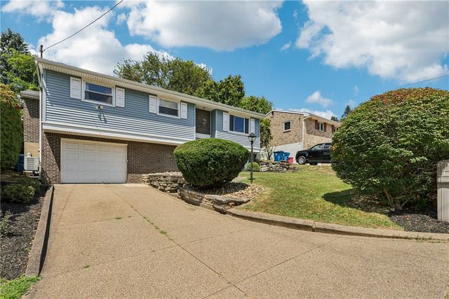 205 Tilford Rd, Penn Hills, PA 15235