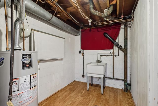 205 Tilford Rd, Penn Hills, PA 15235