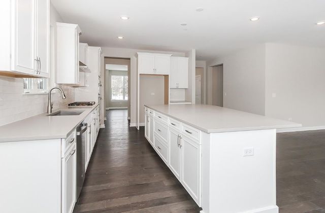 3812 Williams Street, Downers Grove, IL 60515