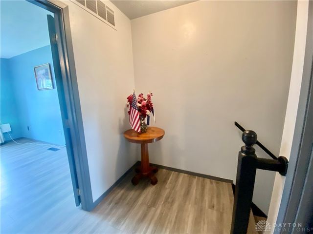 635 Kitrina Avenue B, Tipp City, OH 45371