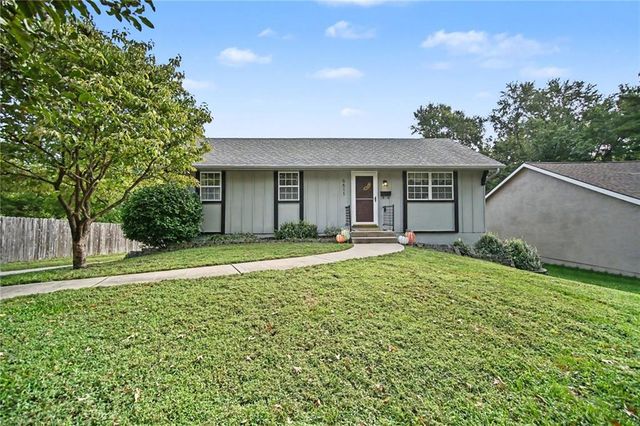 6611 N Agnes Avenue, Gladstone, MO 64119