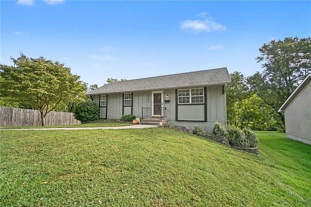 6611 N Agnes Avenue, Gladstone, MO 64119
