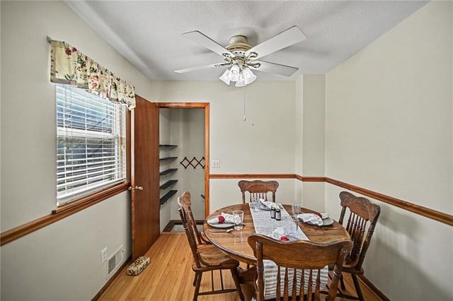 6611 N Agnes Avenue, Gladstone, MO 64119